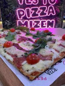 Pizza Stramy (4 Personnes)