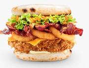 Burger naan ONION RINGS BACON