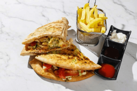 Makloub Omelette Thon Fromage