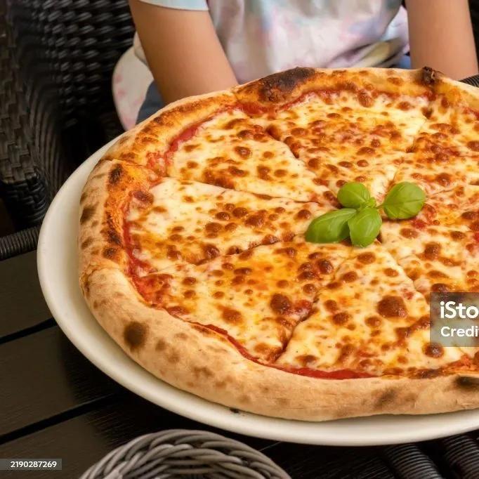 Pizza Margherita