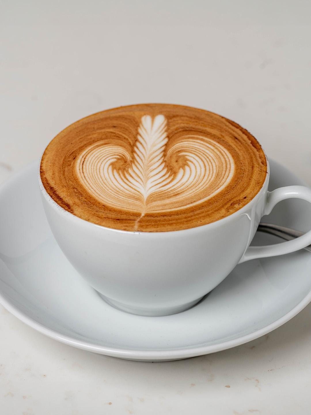 Cappuccino & Eau Minérale