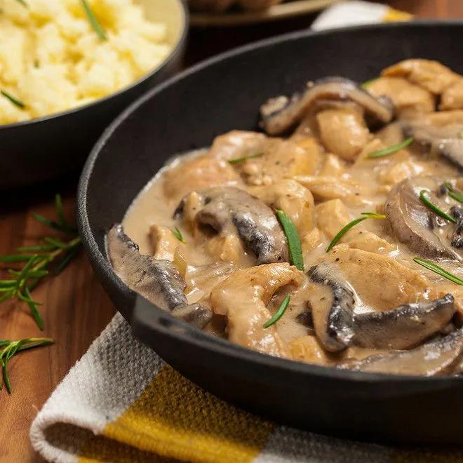 Mqila Emincé De Poulet Aux Champignons
