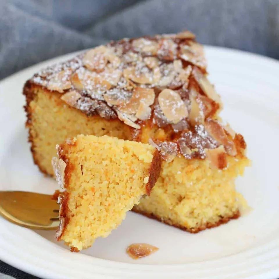 Orange & Almond Cake