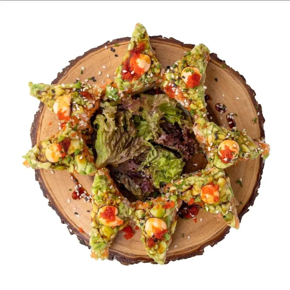 Sushi Pizza Saumon/Avocat (8 Pièces)