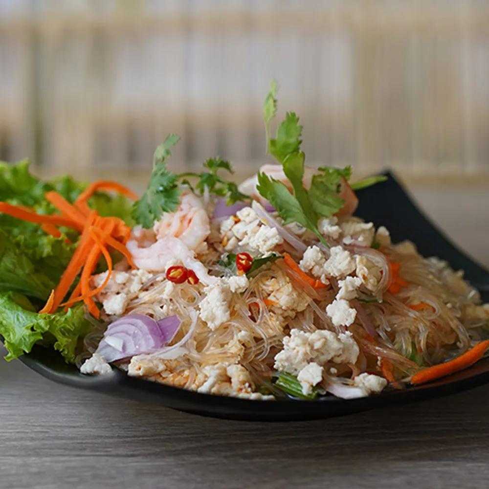 Yum woon sen ยำวุ้นเส้น