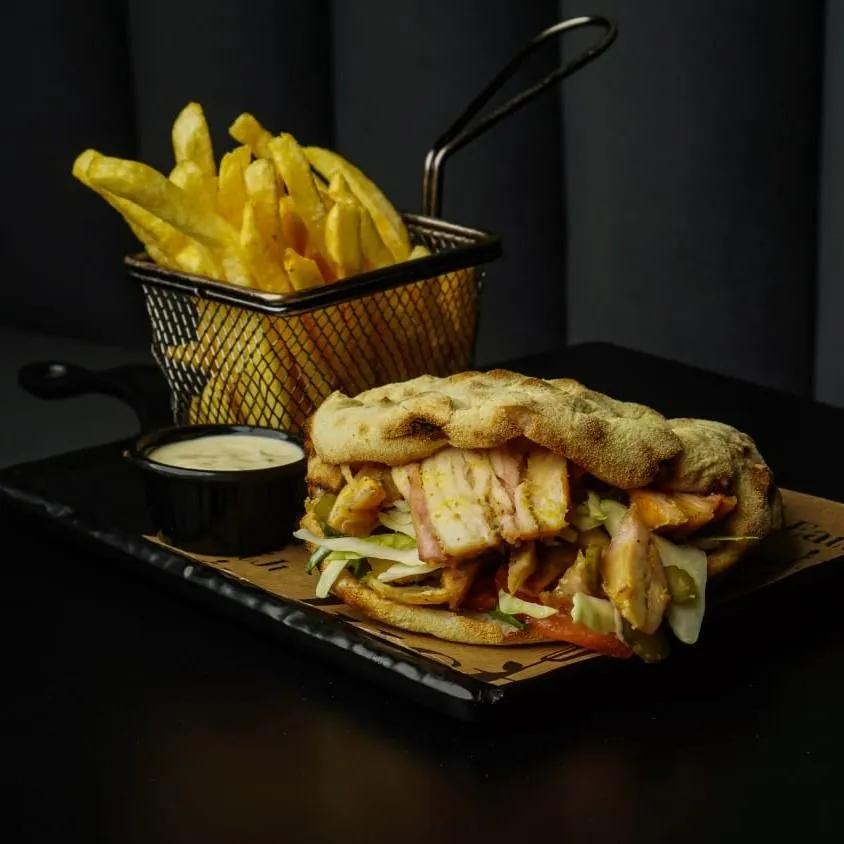 Menu Shawarma Poulet avec Frites Maison