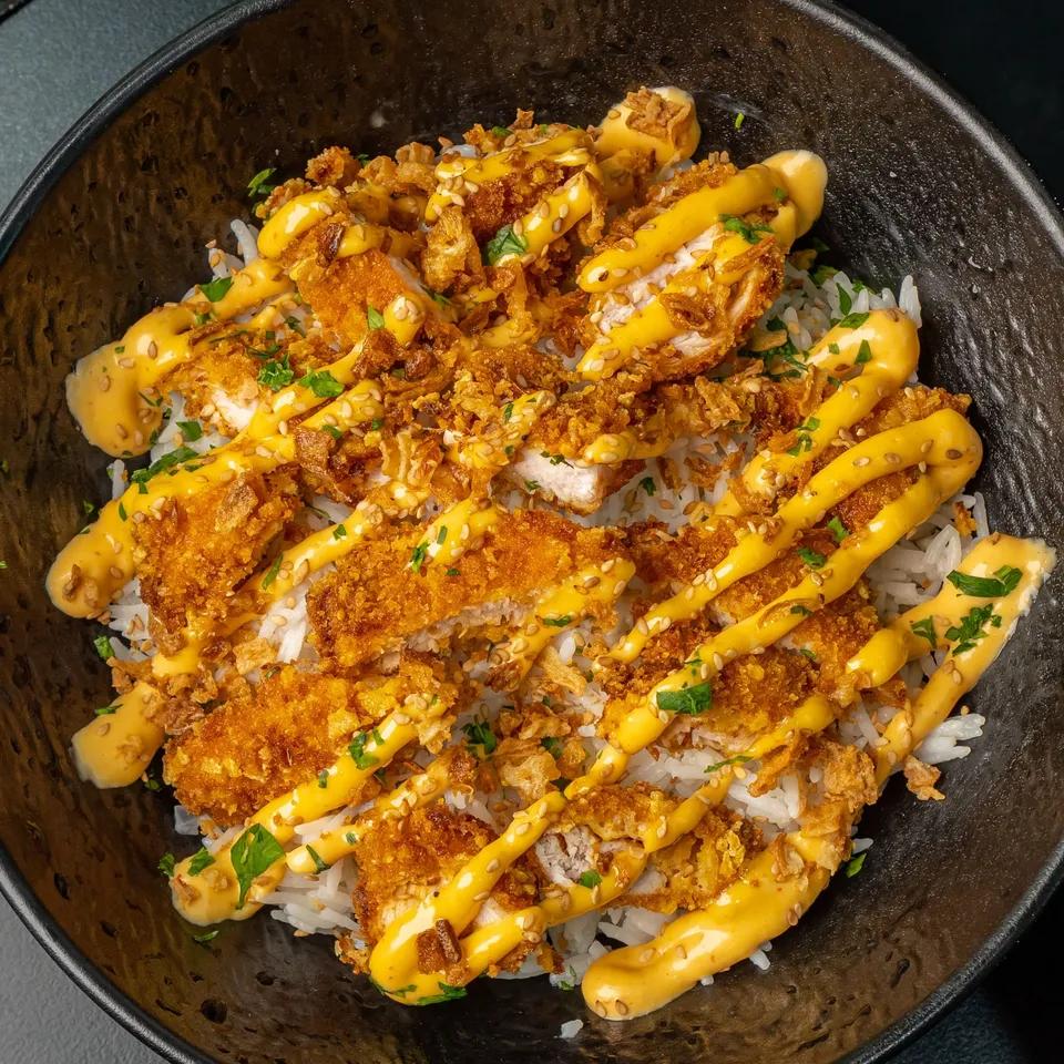 Chicken Crispy Hot Srirasha Bowl
