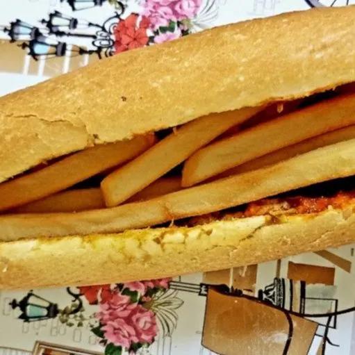 Le Marocain 100% avec frites : المغربي الأصيل