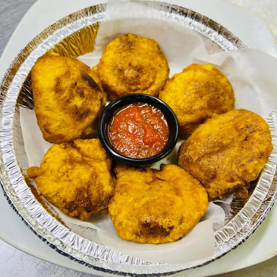Barquettes Makkrota 6 pièces avec sauce piquante . مقروطة عادية 6 قطع
