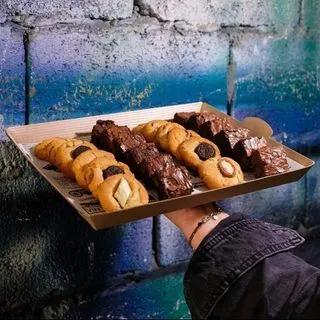 1 Mini Cookies & Brownies X12