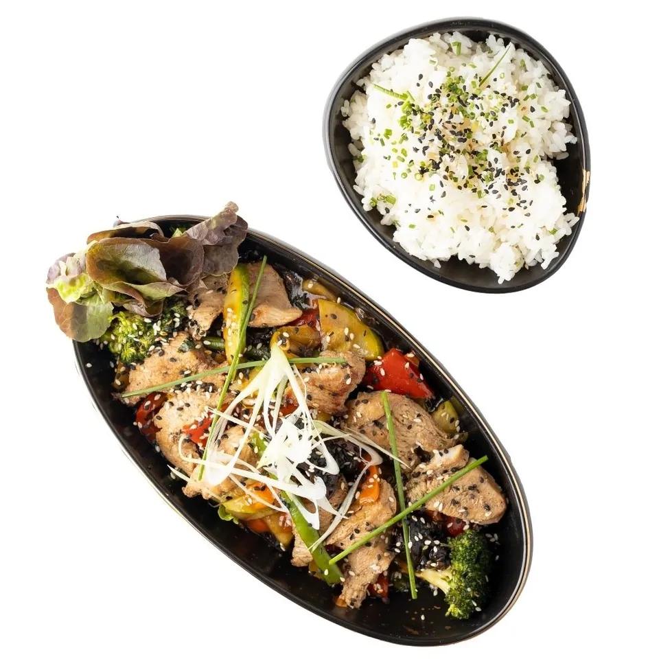 Plat Thaï Poulet (Accompagné De Riz)
