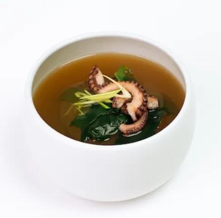 Soupe miso au poulpe