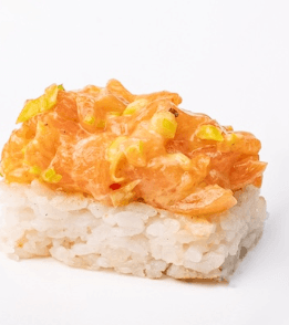Sushi Cake Tartare de Saumon Piquant  (4 pièces)
