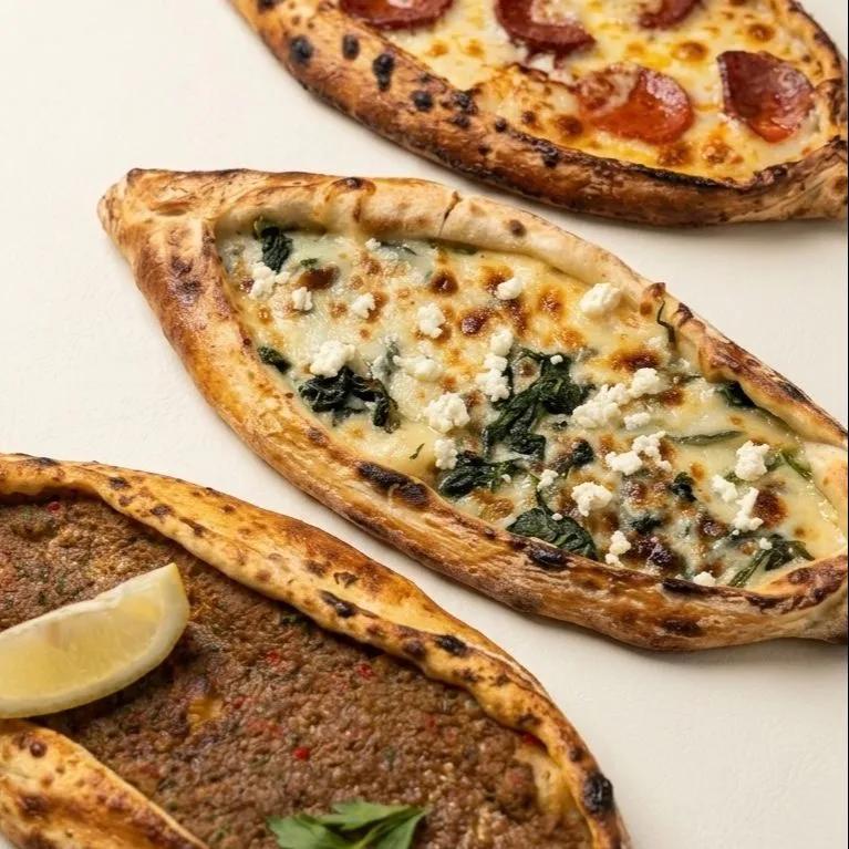 Spinash & Fêta Pide