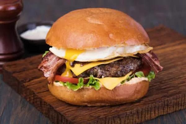 Egg Cheeseburger