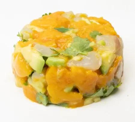 Taratare de daurade, mangue, avocat, coriandre