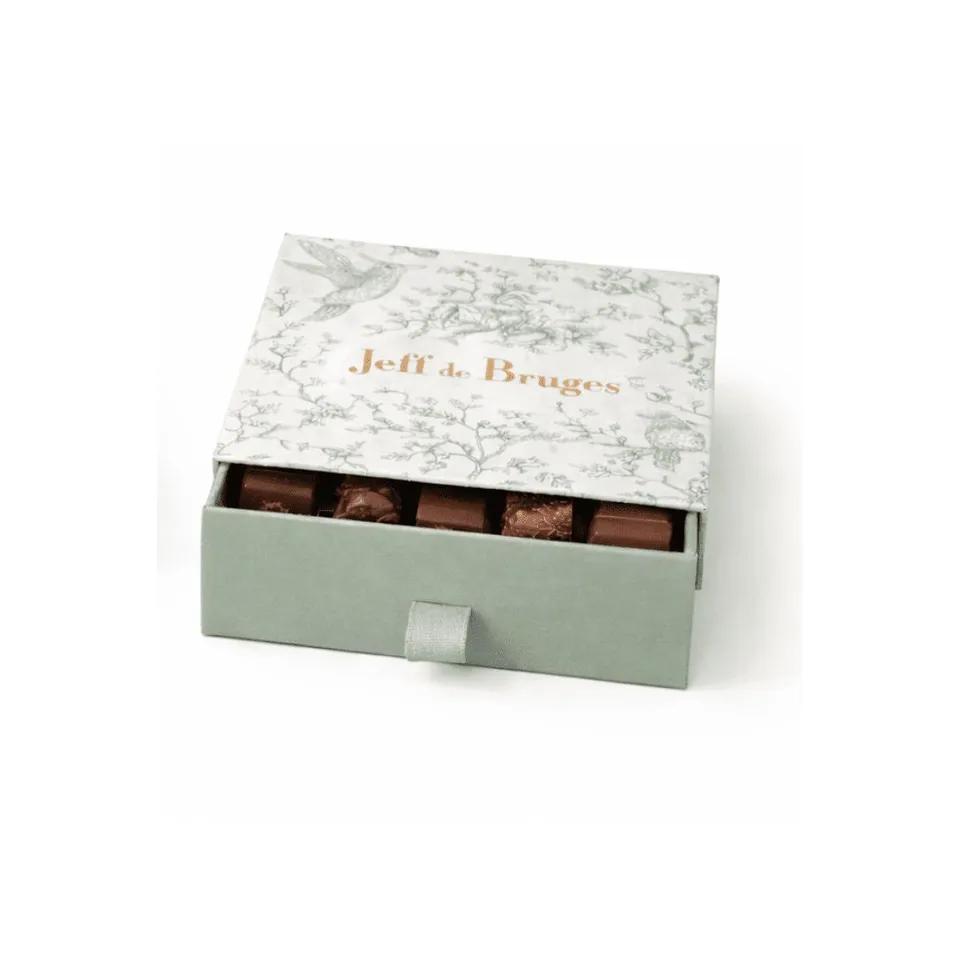 Boite Toile de Jouy - Pm avec 125g de chocolat