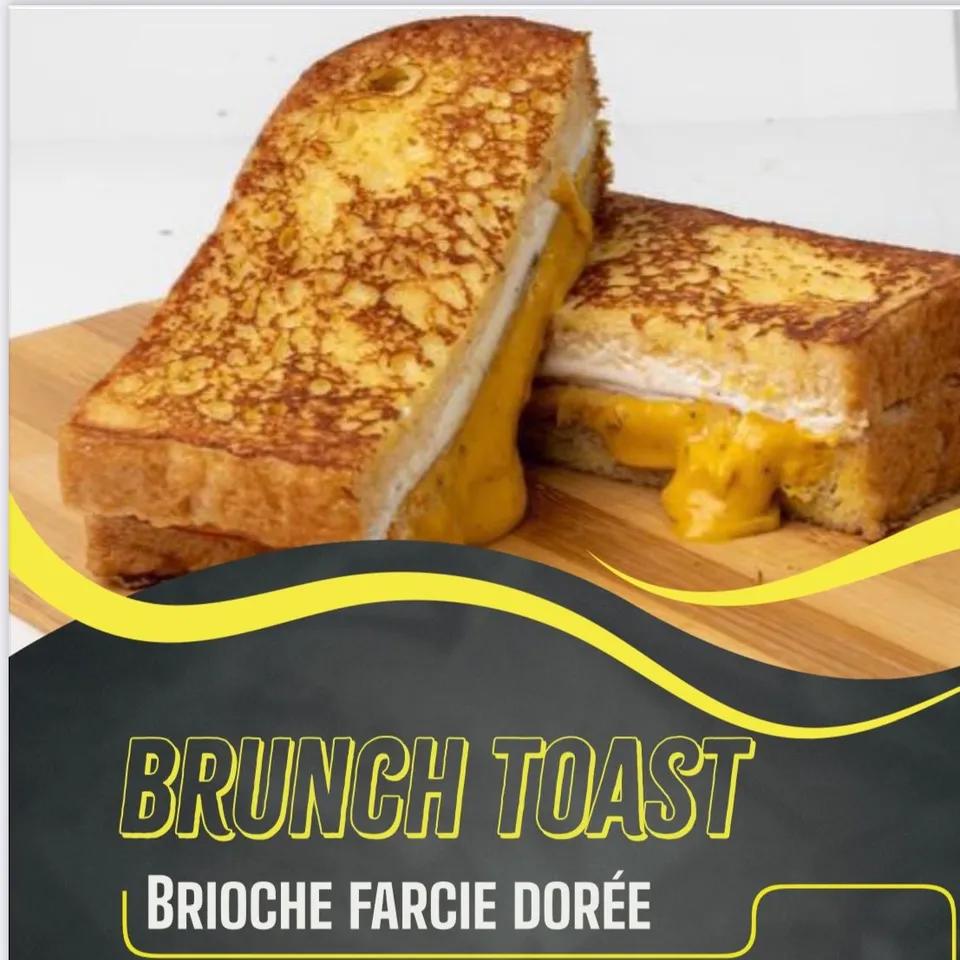 Brunch Toast Poulet