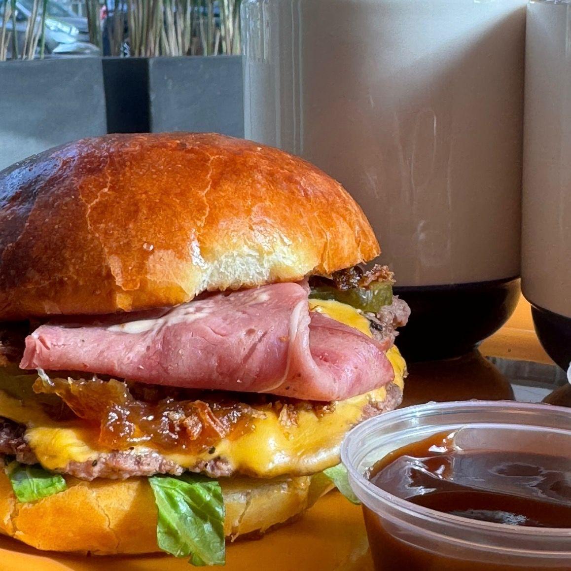 Menu Cheeseburger