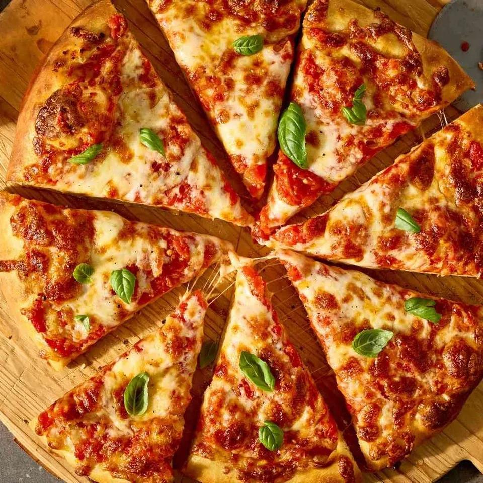 Pizza Bolognaise + Soda