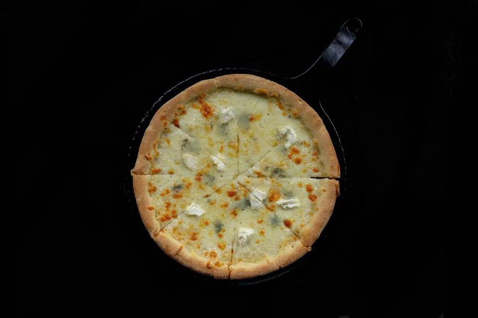 Pizza Américain Cheese + Soda