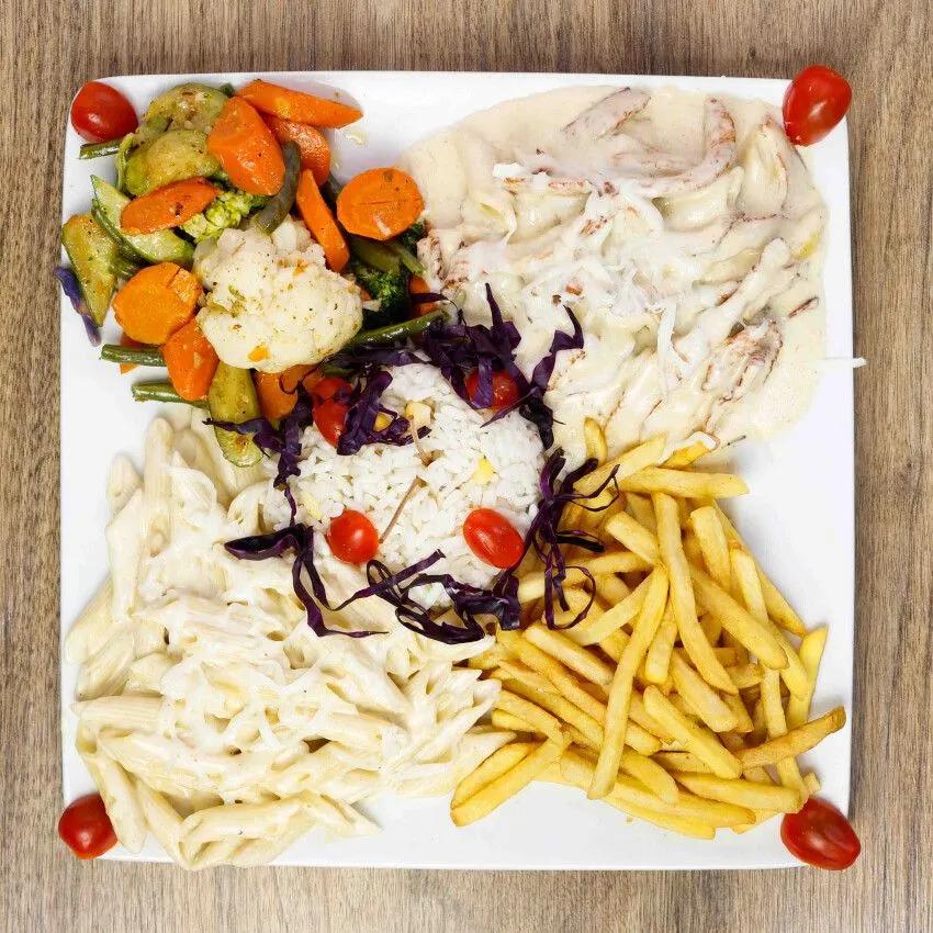 Emincé De Poulet Sauce Blanche