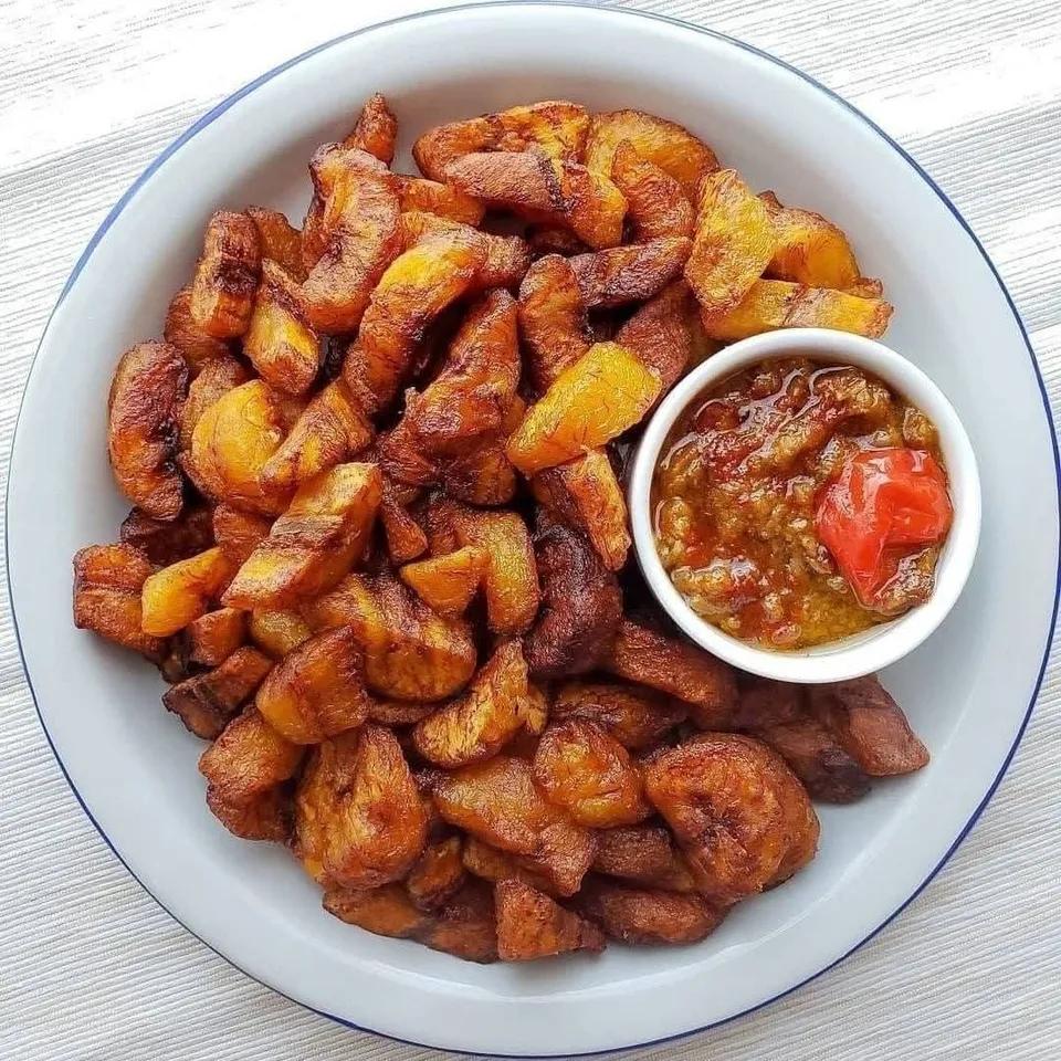 Allocos ( banane plantain grillé)