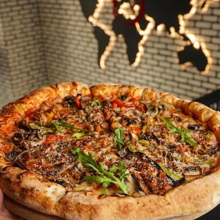 Pizza Parmigiana
