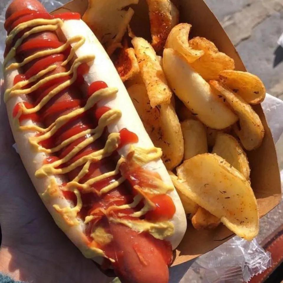 Hot Dog Gourmet