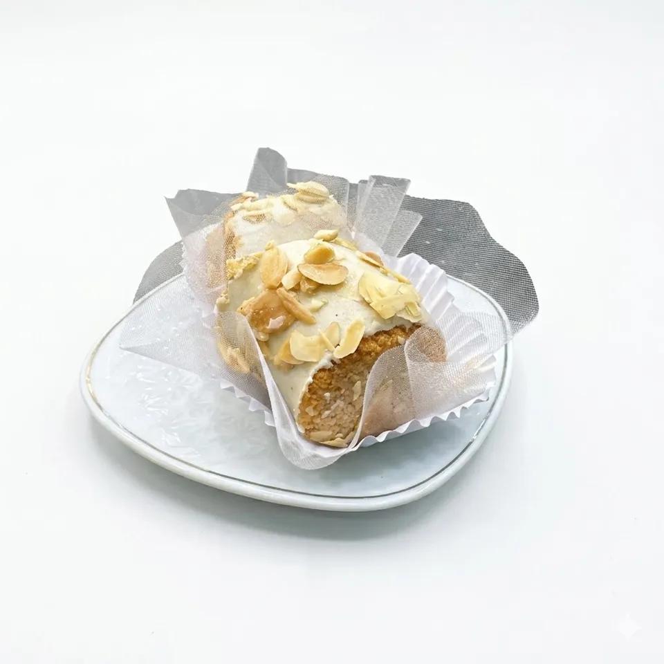 Skandrania aux Amandes