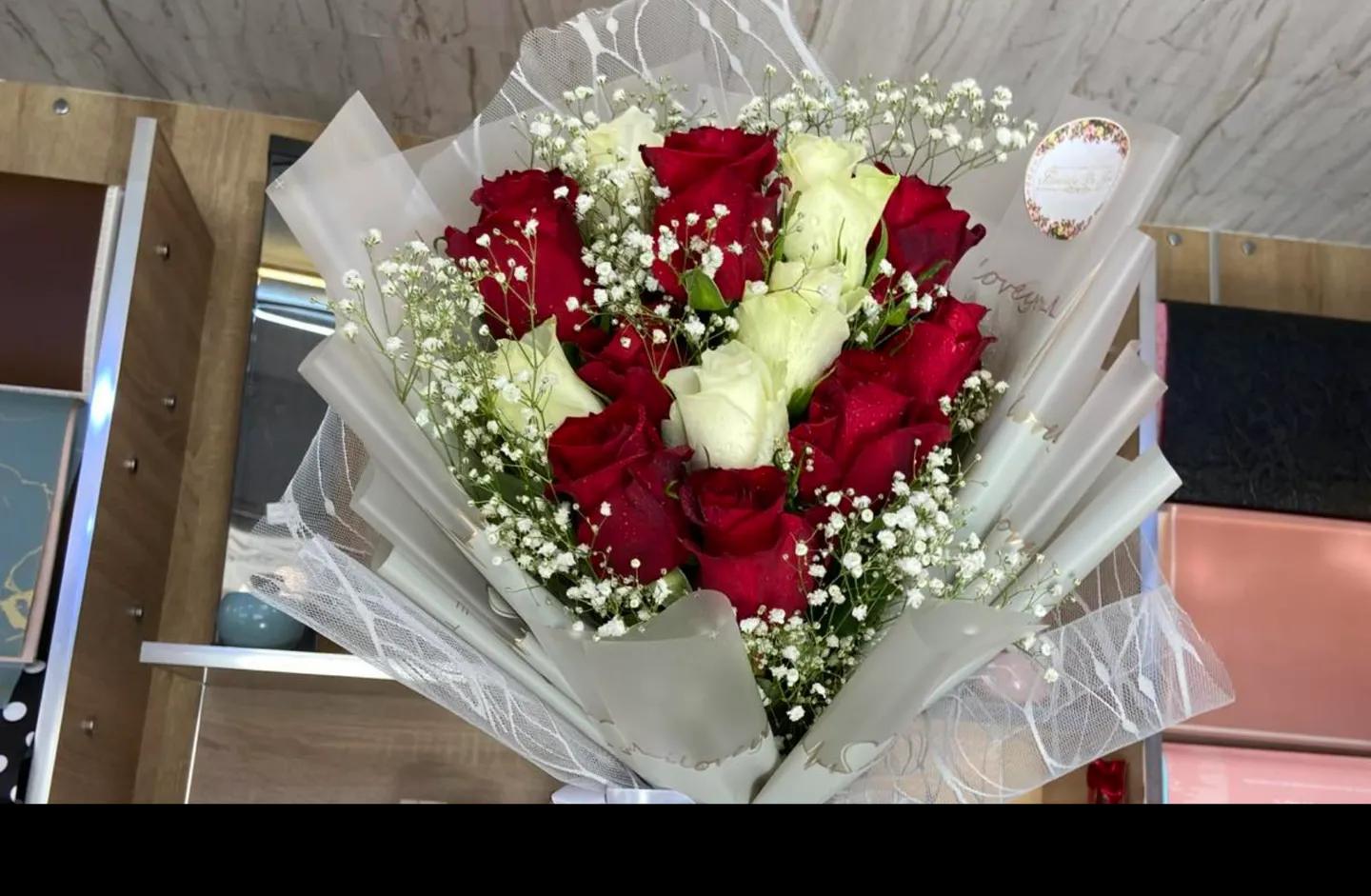 Bouquet Rouger Et Blanc