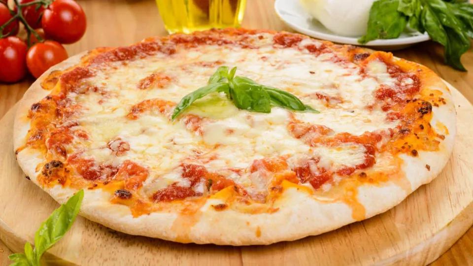 Pizza Méga Simple