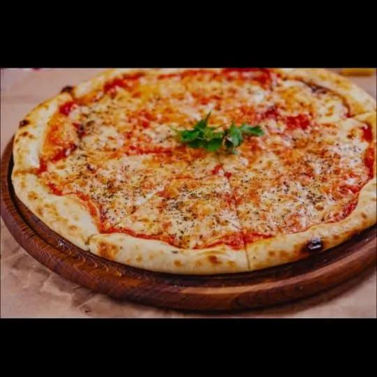 Pizza margherita