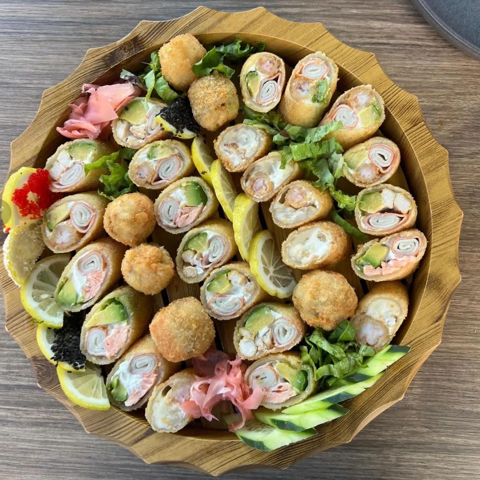 Hot Roll