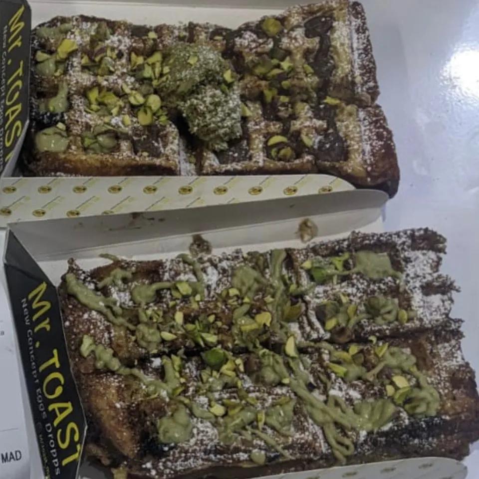 Waffle Kunafa Pistache