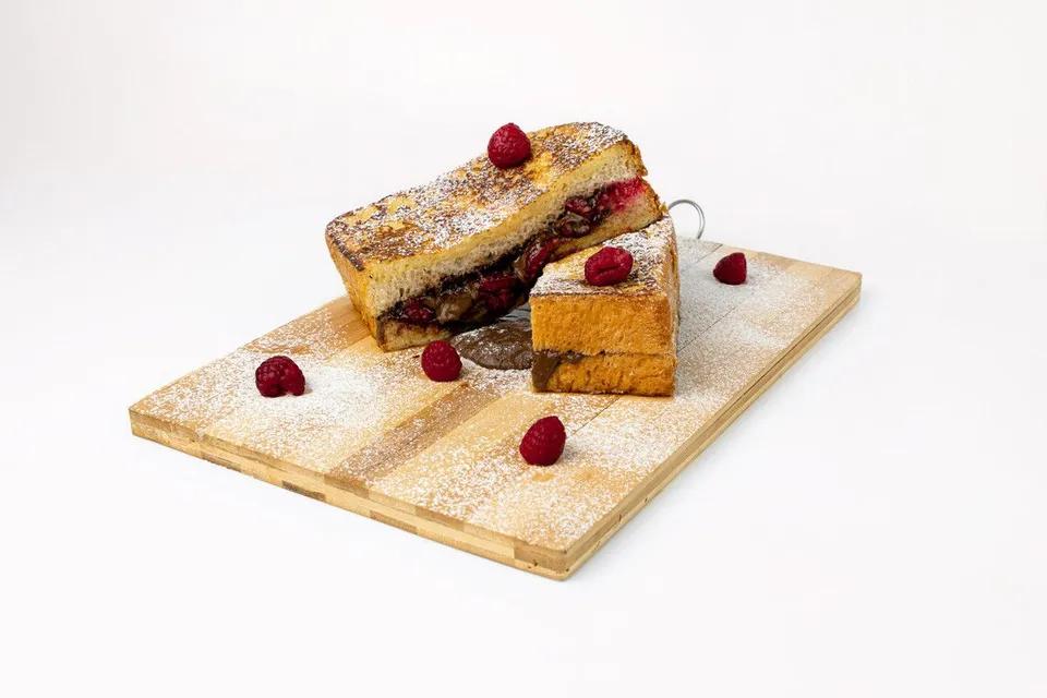 French Toast Nutella Fruits Rouge