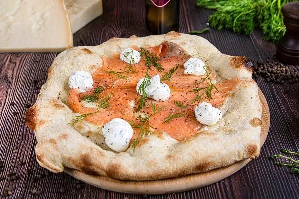 Salmon Pizza