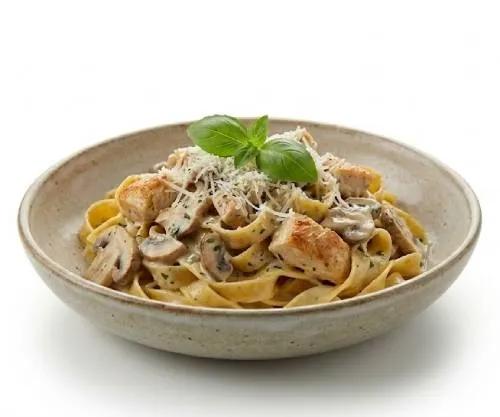 Tagliatelle Pollo & Fromaggio