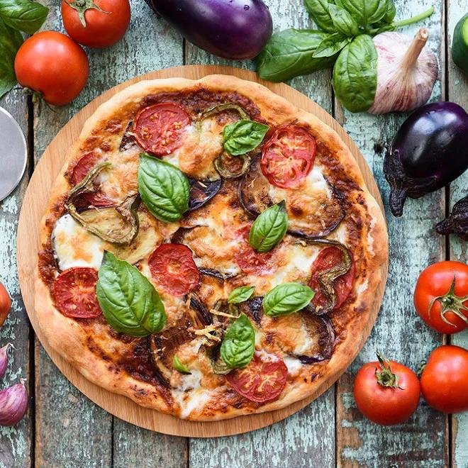 Pizza  Aubergine Grillées