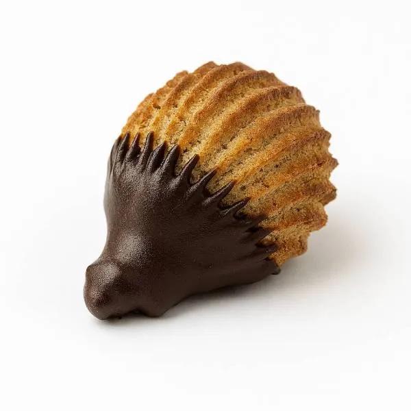 Petit Four 1