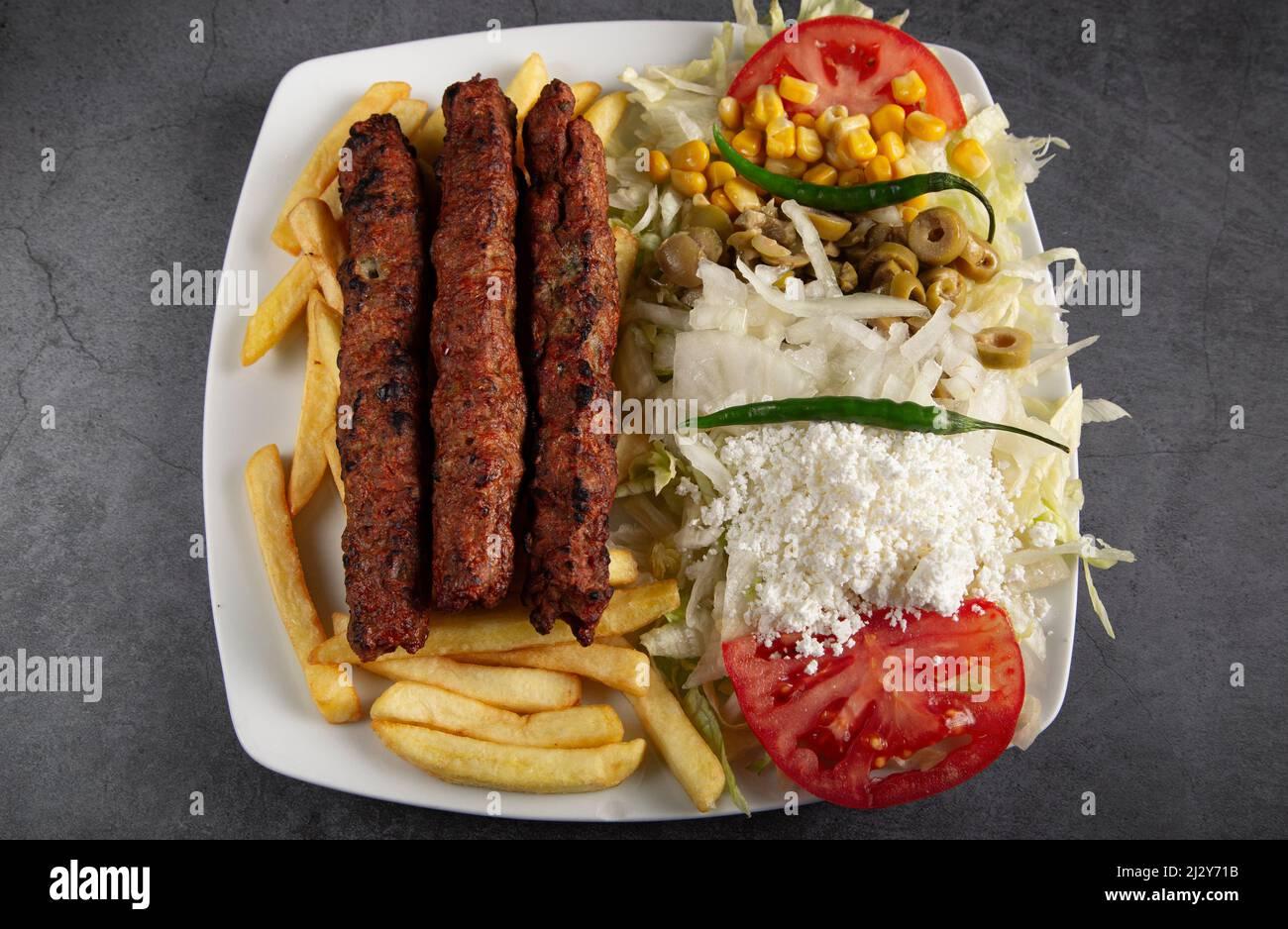 وجبة كباب دجاج