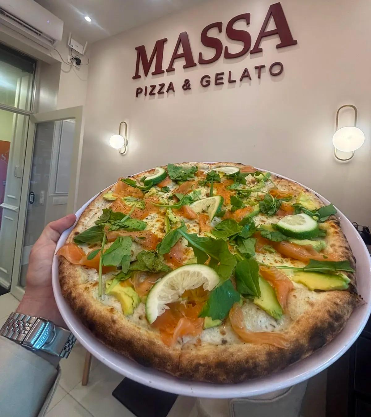 Pizza Salmon Avocado