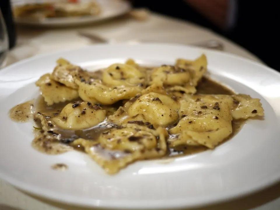 Ravioli Alla Crema Di Tartufo