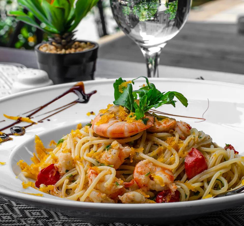 Spaghetti Alla Bottarga E Gamberi