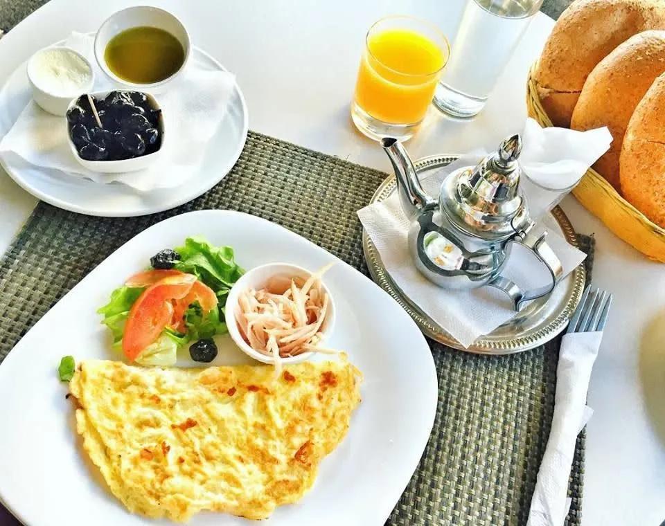 Petit Déjeuner Charcuterie