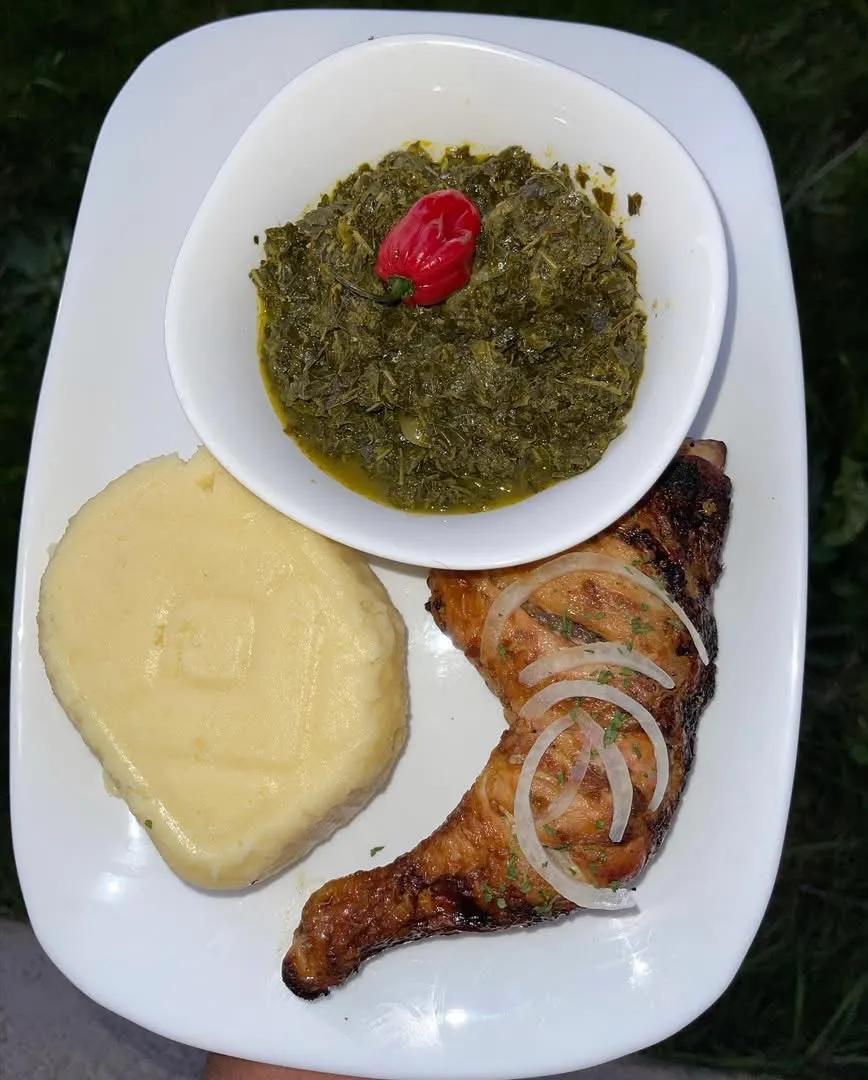 Fufu au pondou au poulet