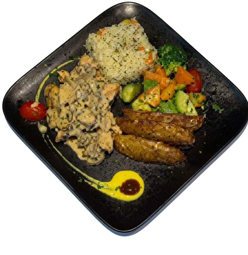 Plat Suprême de Poulet à la Crème