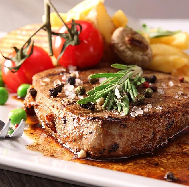 Steak Au Poivre