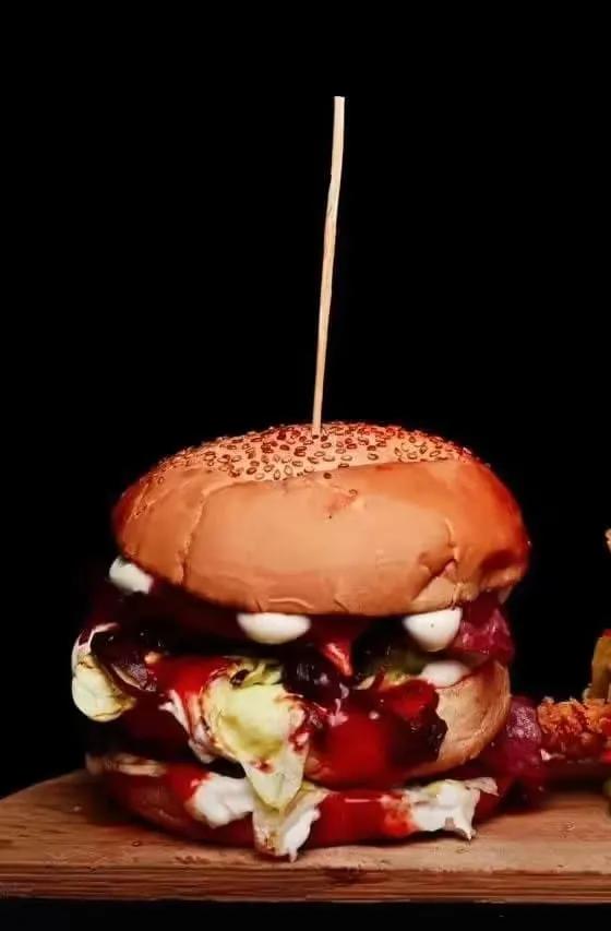 Tunisian Burger