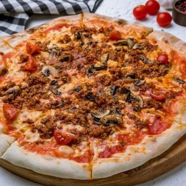 Pizza Bolognaise